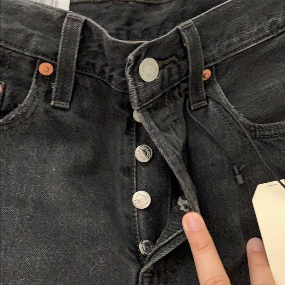 Levi’s Jeans - Picture 3 of 9